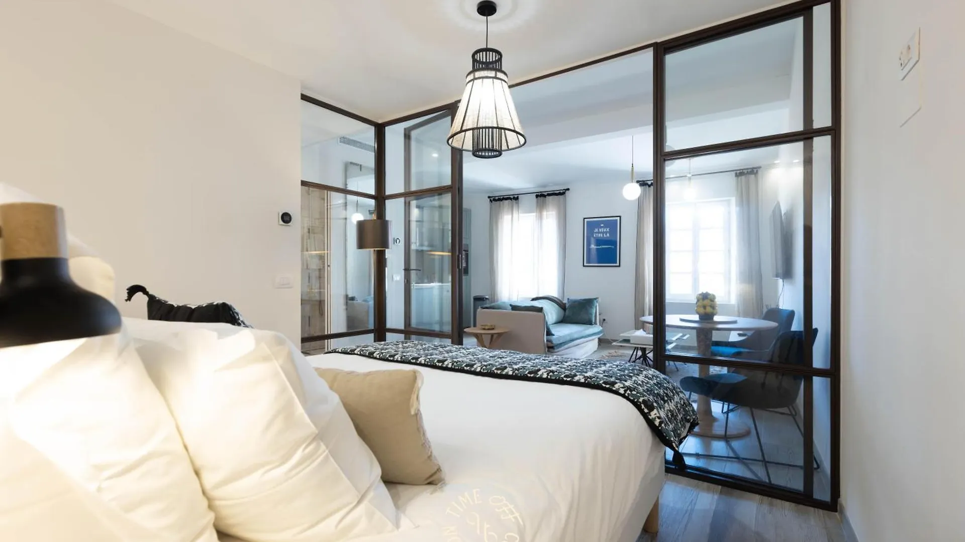 Sainte Anne By Time Off Collection Apartment